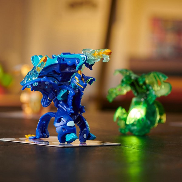 Bakugan S5 Legends kollekció Auxillataur, Talan, Pegatrix, Dragonoid