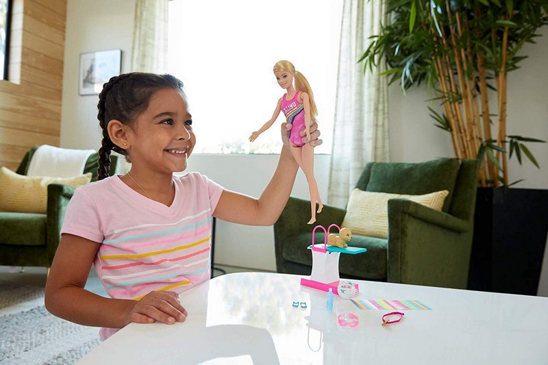 Barbie Dreamhouse Adventures Barbie úszóbajnok szett