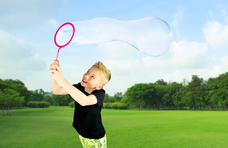 FruBlu Karika Buborékfújó Szett + 0,4 liter folyadék