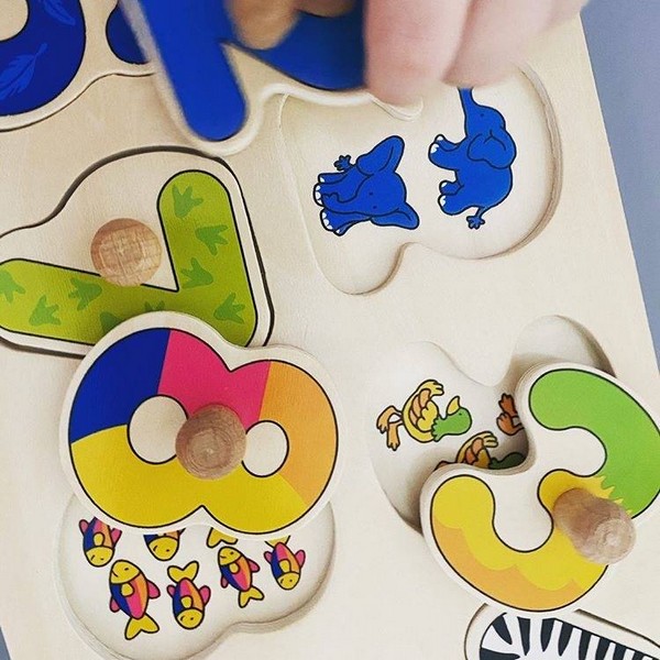 Goki Fa fogantyús számos puzzle, színes