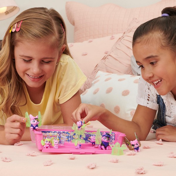 Hatchimals 10 db-os Tojástartó - Farkas Család
