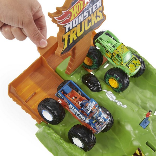 Hot Wheels Monster Trucks Hegyi Szlalom Versenypálya