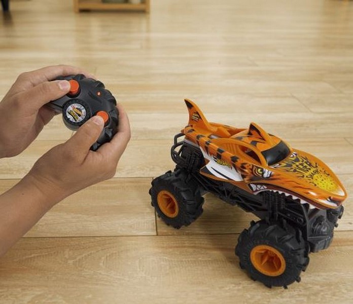 Hot Wheels Monster Trucks Távirányítós Tigershark
