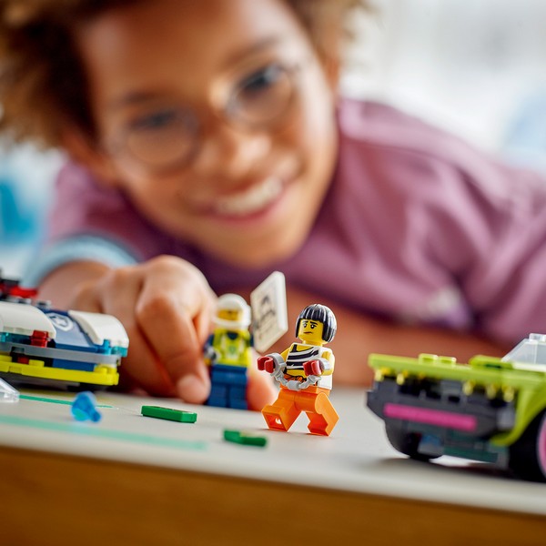 LEGO City 60415 Rendőrautó És Sportkocsi Hajsza