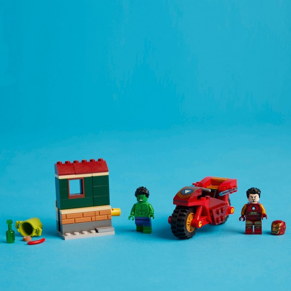 LEGO Super Heroes 76287 Vasember Motorral És Hulk