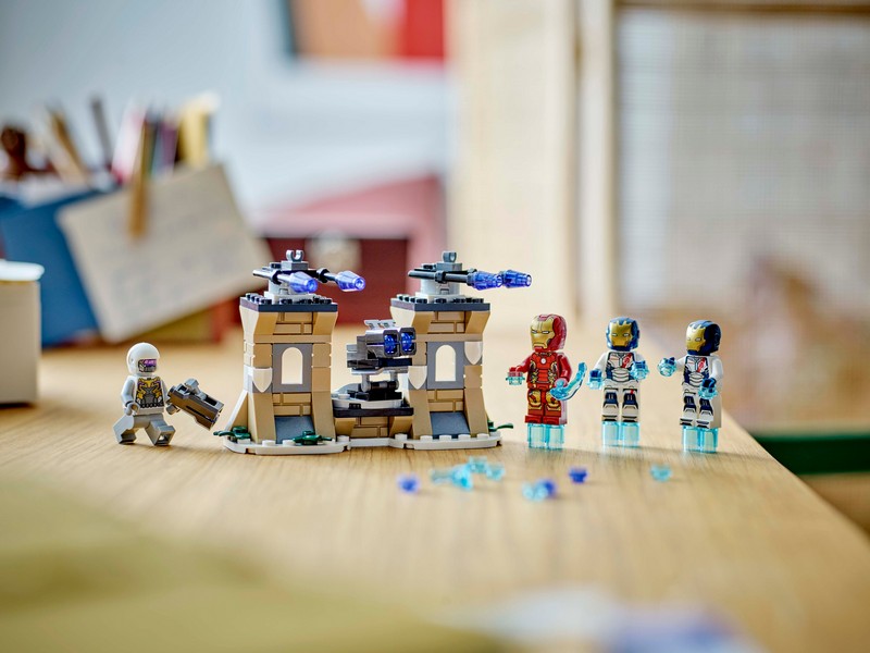 LEGO Super Heroes 76288 Vasember És A Vaslégió Vs. Hydra-Katona