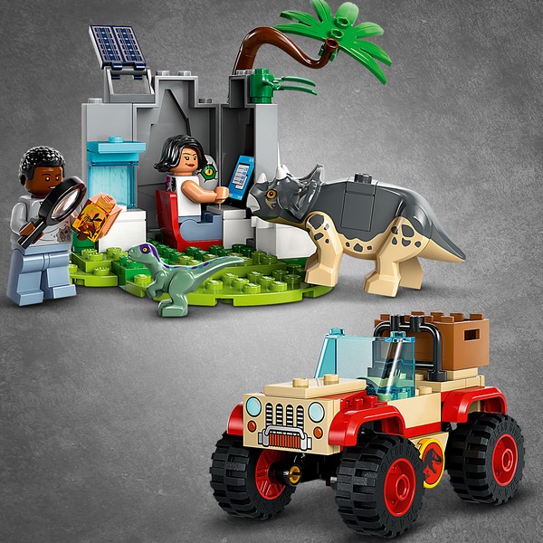 LEGO Jurassic World 76963 Kis Dínók Mentőközpont