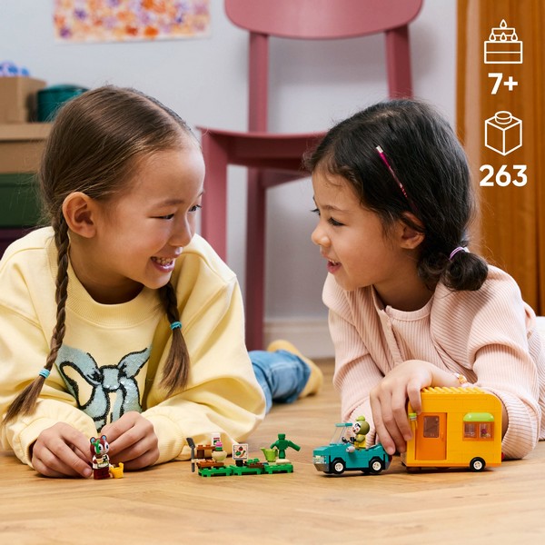 LEGO Animal Crossing 77054 Leif Karavánja És Kertészeti Boltja