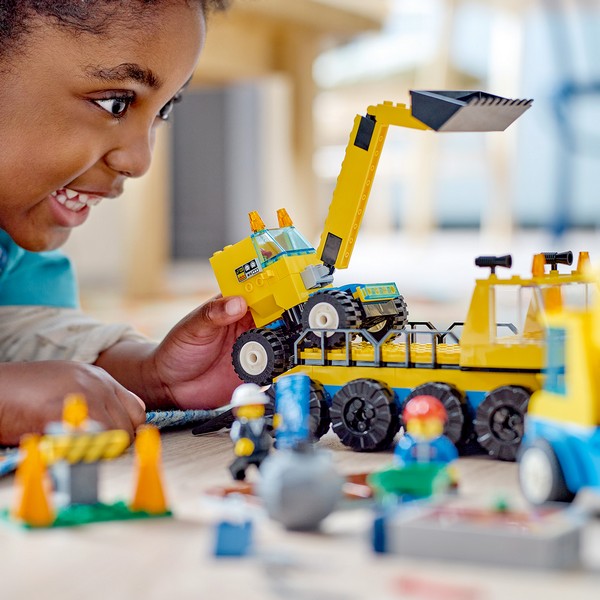 LEGO City 60391 Építőipari teherautók és bontógolyós daru