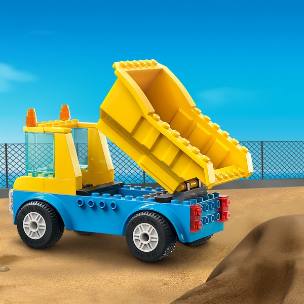 LEGO City 60391 Építőipari teherautók és bontógolyós daru