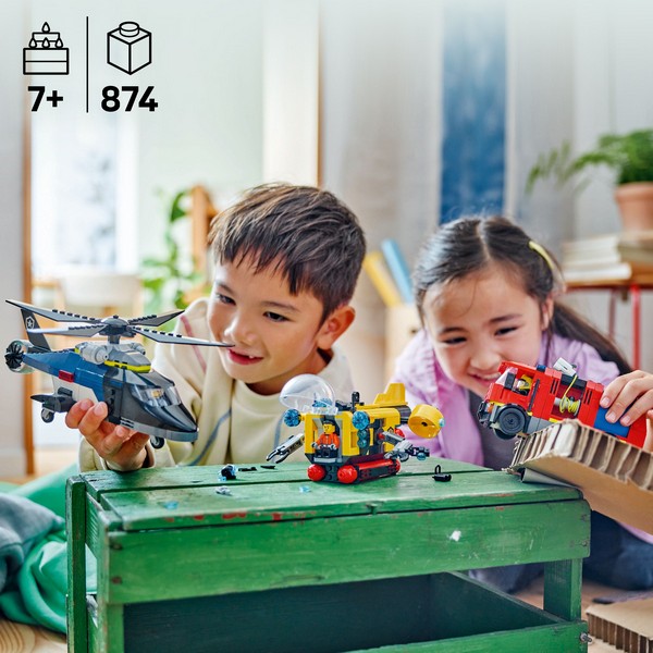 LEGO City 60462 Helikopter, Tűzoltóautó És Tengeralattjáró Egy Csomagban