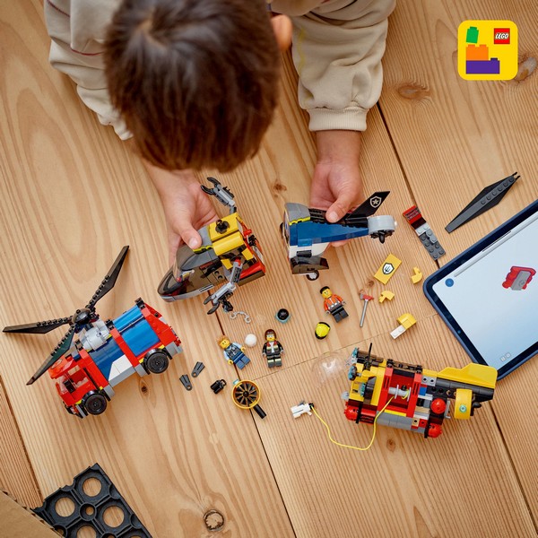 LEGO City 60462 Helikopter, Tűzoltóautó És Tengeralattjáró Egy Csomagban