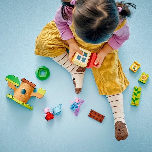 LEGO DUPLO 10431 Peppa malac kertje és lombháza