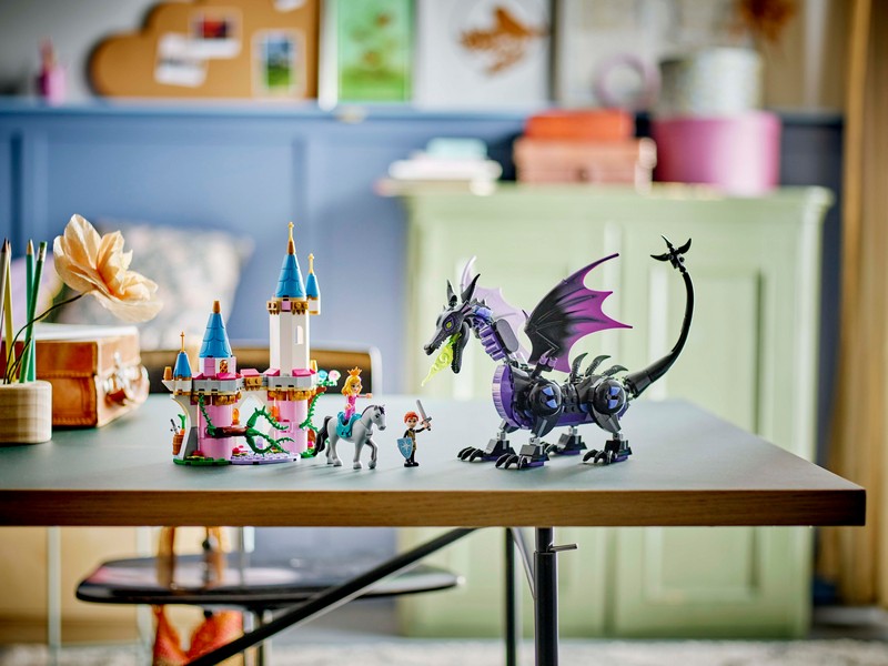 LEGO Disney 43240 Demóna sárkány formájában