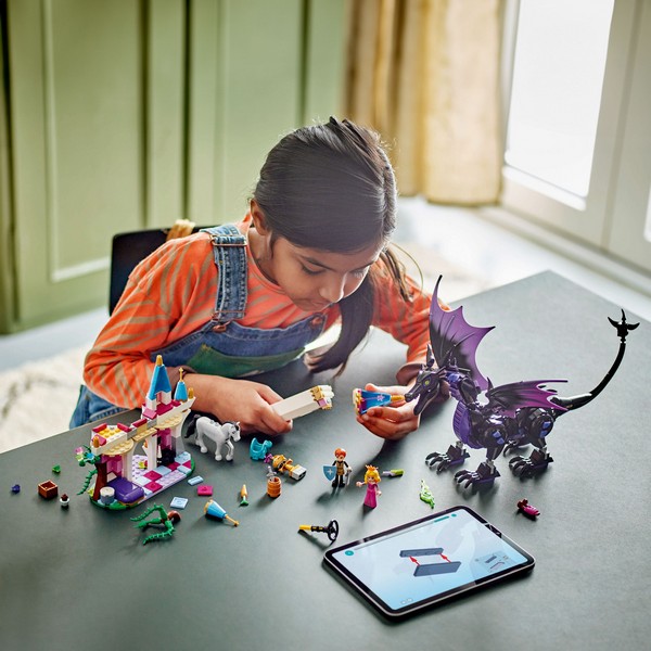 LEGO Disney 43240 Demóna sárkány formájában