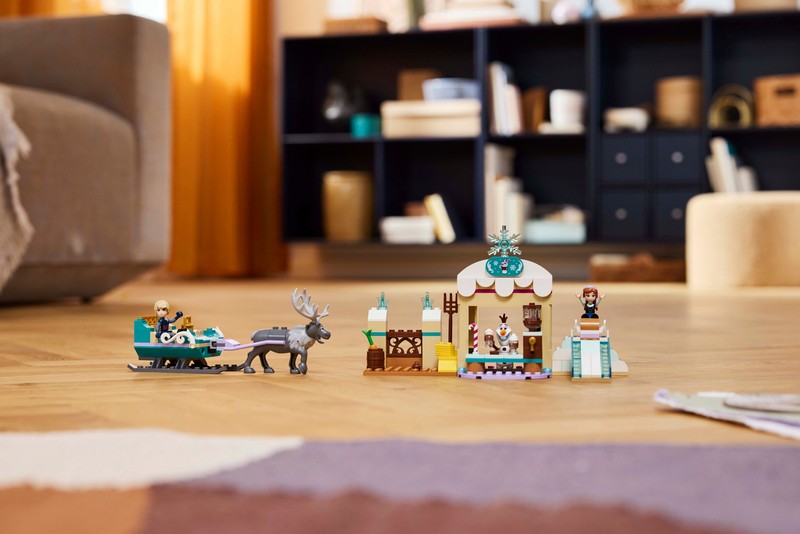 LEGO Disney Princess 43256 Anna Szánkózós Kalandjai