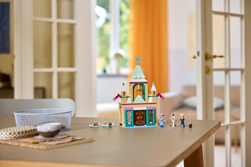 LEGO Disney Princess 43265 Jégvarázs - Arendelle Kastély