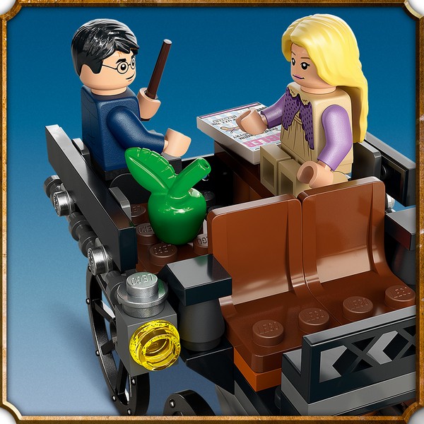LEGO Harry Potter 76400 Roxfort™ hintó és thesztrálok
