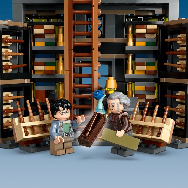LEGO Harry Potter 76439 Ollivander™ &amp; Madam Malkin talárszabászata