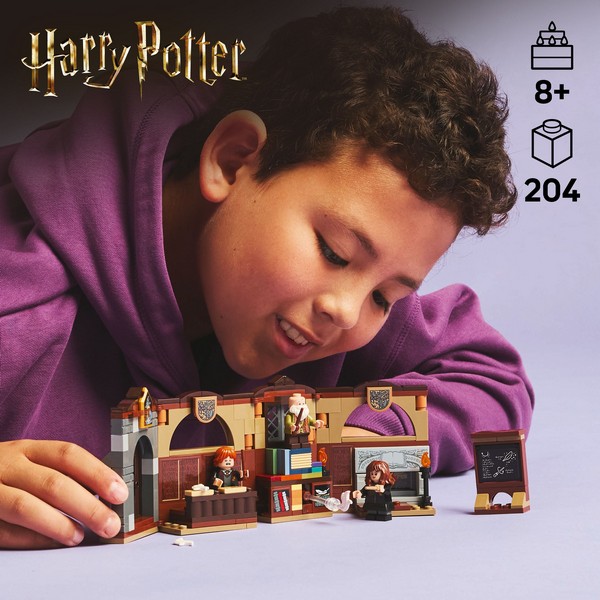 LEGO Harry Potter 76442 Roxfort kastély: Bűbájtanóra