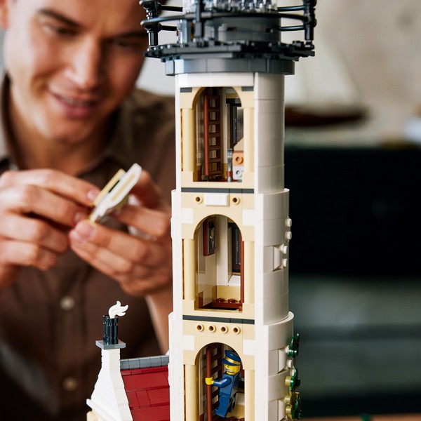 LEGO Ideas 21335 Motorizált Világítótorony
