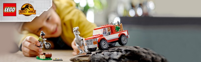 LEGO Jurassic World 76946 Kék és Béta velociraptorok elfogása