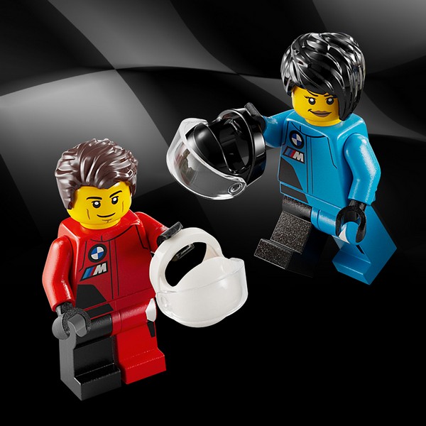 LEGO Speed Champions 76922 BMW M4 GT3 &amp; BMW M Hybrid V8 Versenyautók