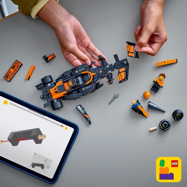 LEGO Speed Champions 77251 Mclaren F1 Team Mcl38 Versenyautó