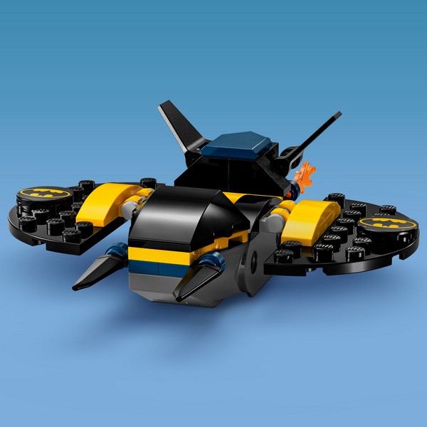 LEGO Super Heroes 76272 A Denevérbarlang™, Batman™, Batgirl™ és J