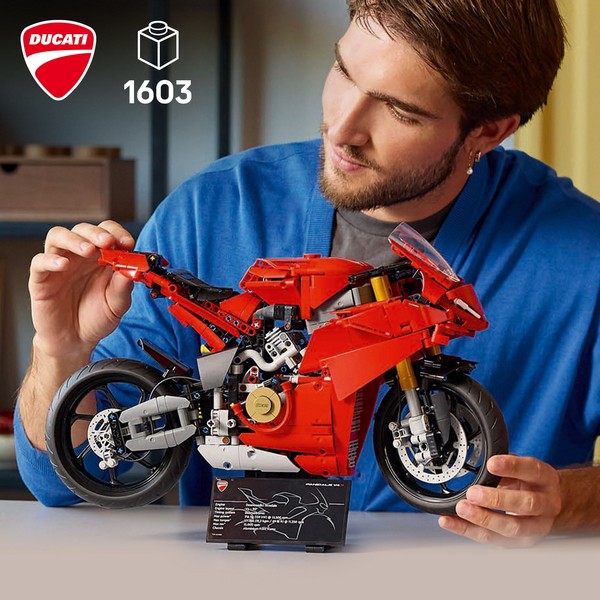 LEGO Technic 42202 Ducati Panigale V4 S Motorkerékpár