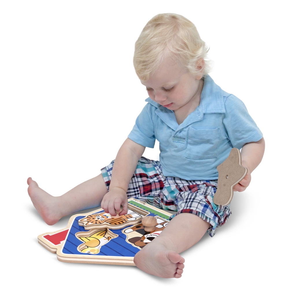 Melissa &amp; Doug Fa puzzle fogantyúval Kis kedvencek