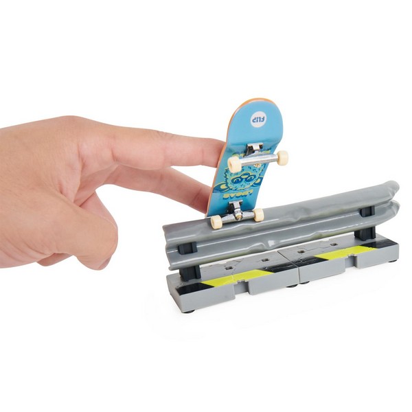 Tech Deck Versus Series 2 db-os Flip