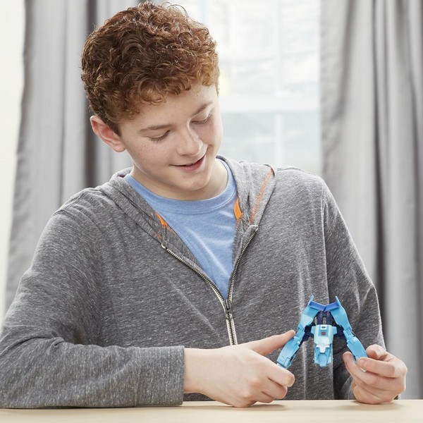 Transformers Cyberverse 1 Lépésben Átalakíthó Figura Blurr
