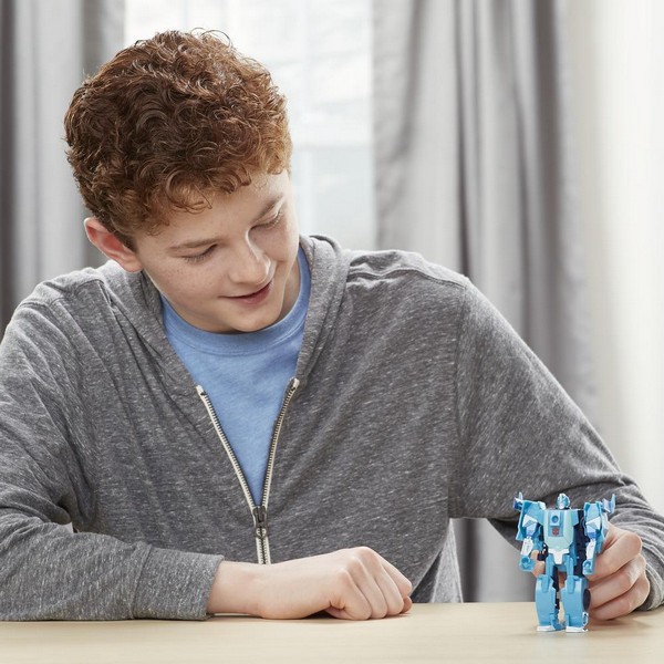 Transformers Cyberverse 1 Lépésben Átalakíthó Figura Blurr