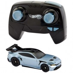 Hot Wheels Mustang Távirányítós Kisautó 1:64